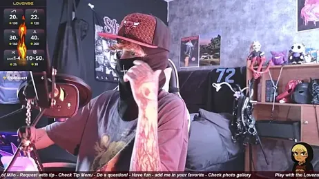 AcidMilo webcam model stream image