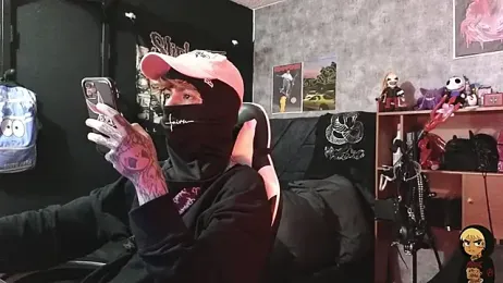 AcidMilo webcam model stream image