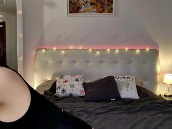 LustElise webcam bongacams model stream image