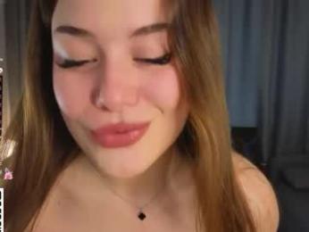 kristigroune webcam model stream image