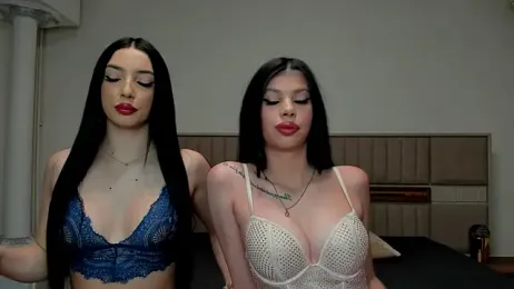 Sierra_Halle webcam model stream image