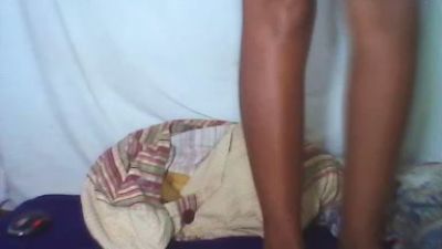 Louinah webcam cam4 model stream image