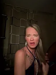 vinique99 webcam stripchat model stream image