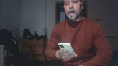 Mannextdoor1929 webcam model stream image