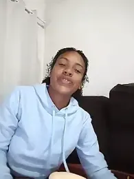 Julia_Pretinha webcam model stream image