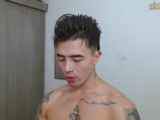 Alix Martin webcam model stream image