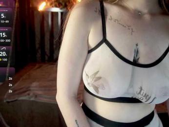 DanielaReign webcam model stream image