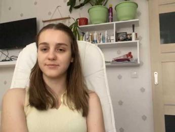 UrShineKatie webcam model stream image