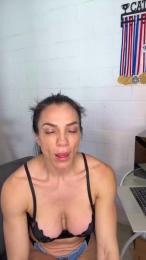 Kattefit webcam model stream image