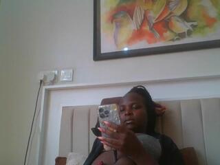 Sweet Shani webcam model stream image