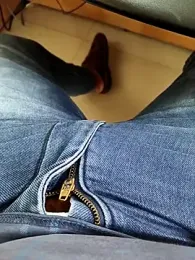 adicma123 webcam stripchat model stream image