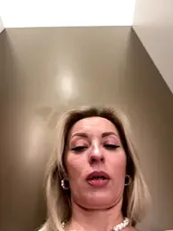 VikaBunny1 webcam model stream image