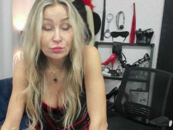 Soft-Crystal webcam model stream image