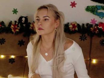 Kocmoc_Katerina webcam model stream image