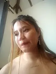 Alinaat086 webcam stripchat model stream image