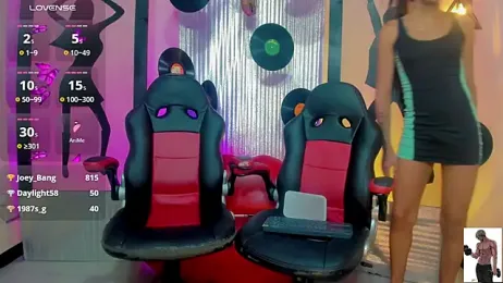 nickyminach_ webcam model stream image