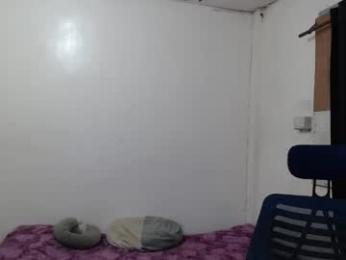 urkinghero webcam model stream image