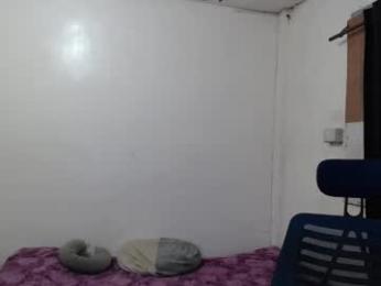 urkinghero webcam model stream image