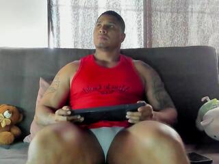 Simeone Pannda webcam model stream image