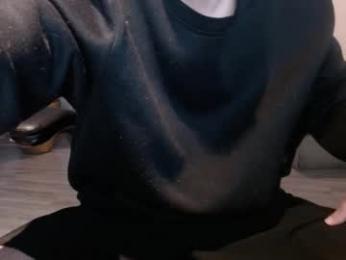 adam_evehotroom webcam model stream image