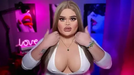 BelindaLove webcam model stream image