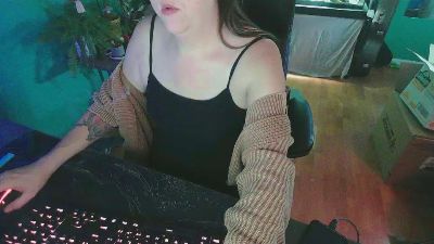 KushandKink webcam model stream image