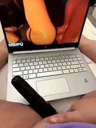 Raawrz webcam model stream image