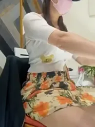 Fiola-Ly webcam model stream image