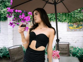 AliceClarkc webcam model stream image