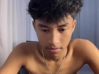 ur_fuckerbttm webcam model stream image