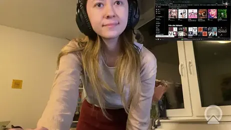 chibi_moon_ webcam model stream image