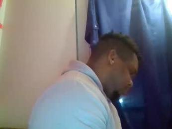 dsmoov_ webcam model stream image