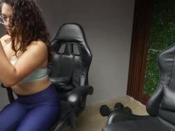 crimson_heart webcam model stream image