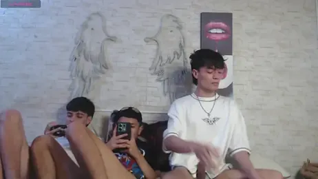 axel_milo_kairo_and_noa webcam model stream image