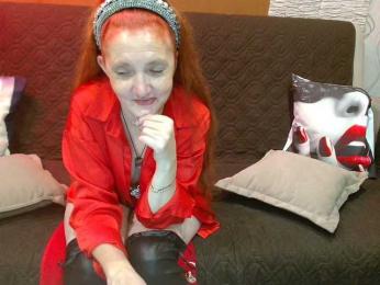 Maruu12qwert webcam model stream image