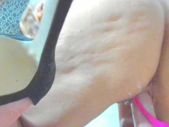 Karissia-X webcam model stream image