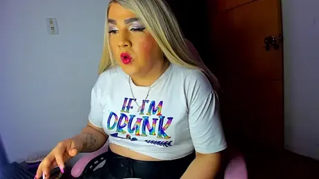 hot_cherry webcam model stream image