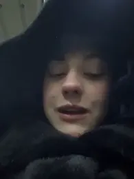 Only_April webcam model stream image