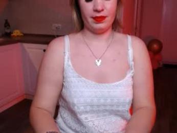 vip_juicy webcam model stream image