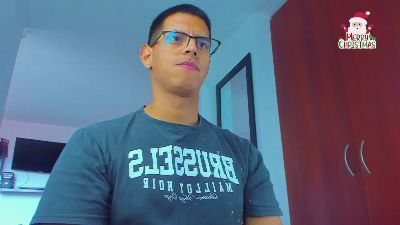 John_pmr webcam cam4 model stream image