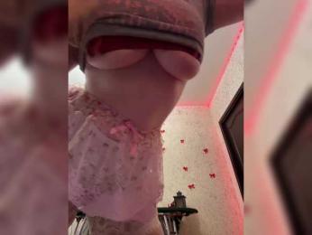 LittleDelora webcam model stream image