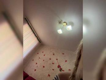 LittleDelora webcam model stream image