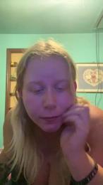 pookiebear02 webcam model stream image