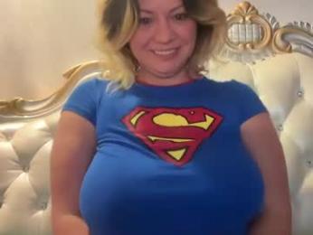 kiradivine webcam chaturbate model stream image