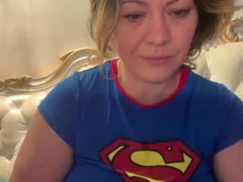 kiradivine webcam chaturbate model stream image