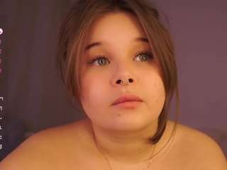 anna-nicol webcam model stream image