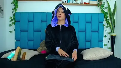 Brian_hot webcam model stream image