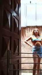 KauAyra webcam model stream image