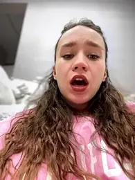 QuietNicole webcam stripchat model stream image