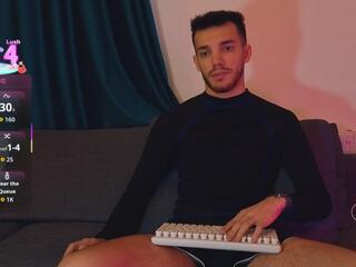 Dominic Valent webcam model stream image